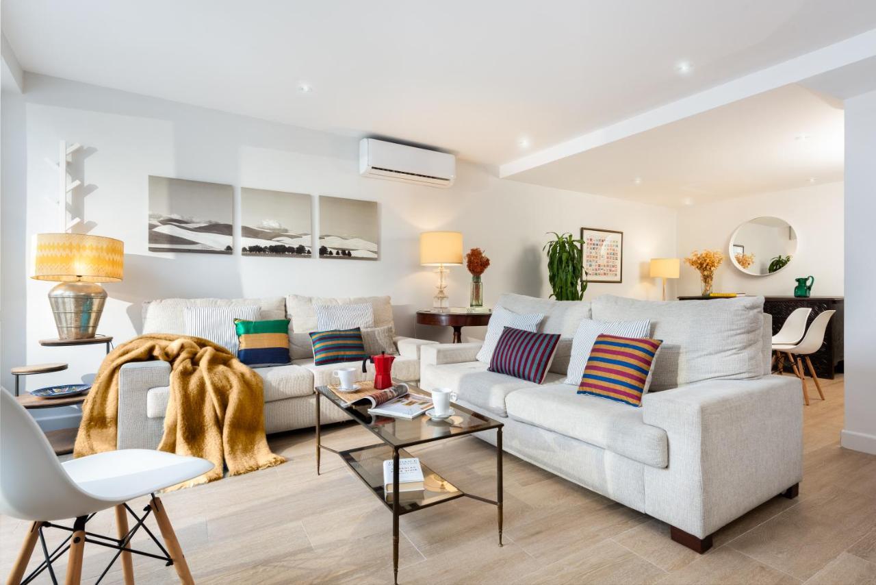 Plaza Espana, Acogedor Apartamento Con Patio セビリア エクステリア 写真